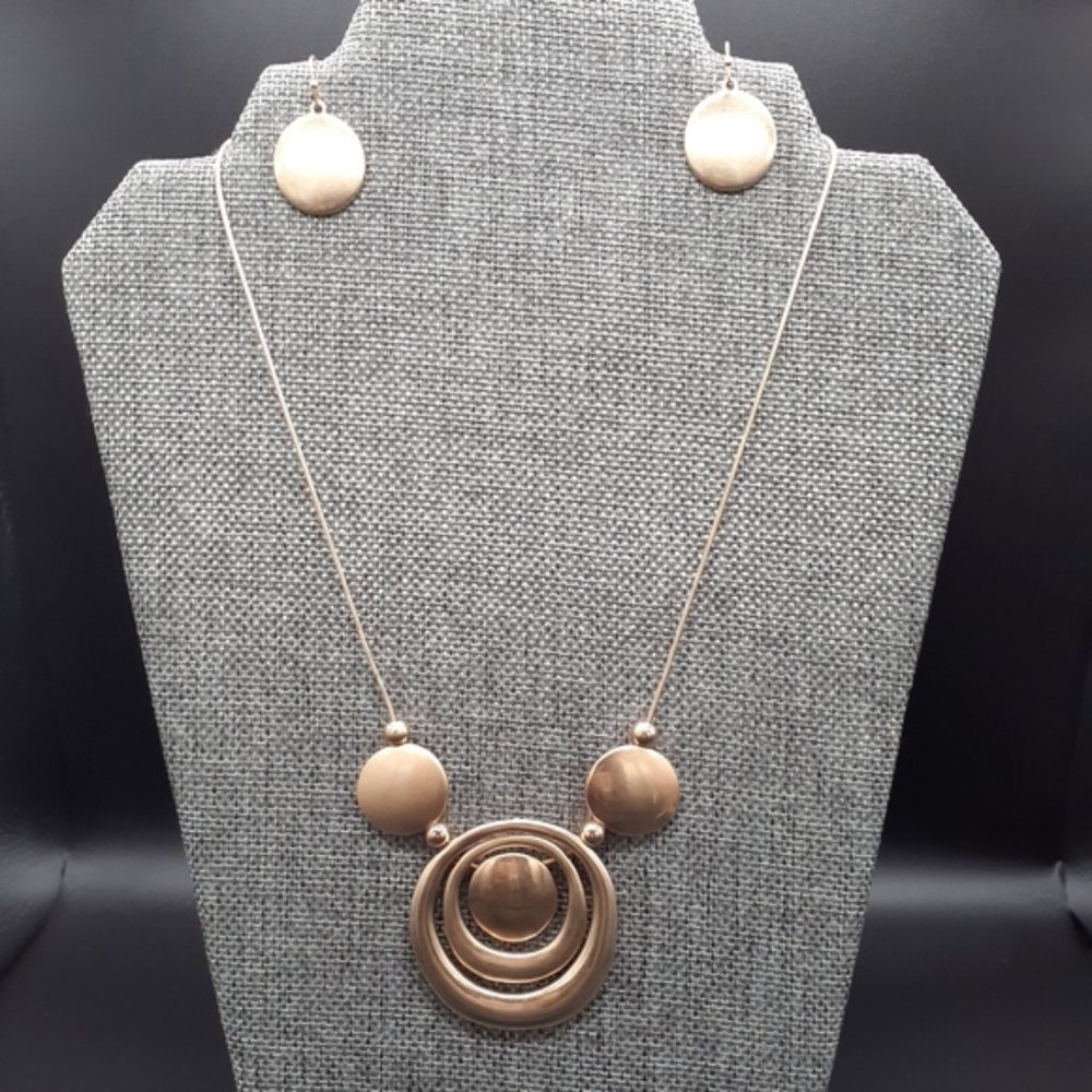 Golden Bronze Circles Statement Necklace & Earrings Set NWOT